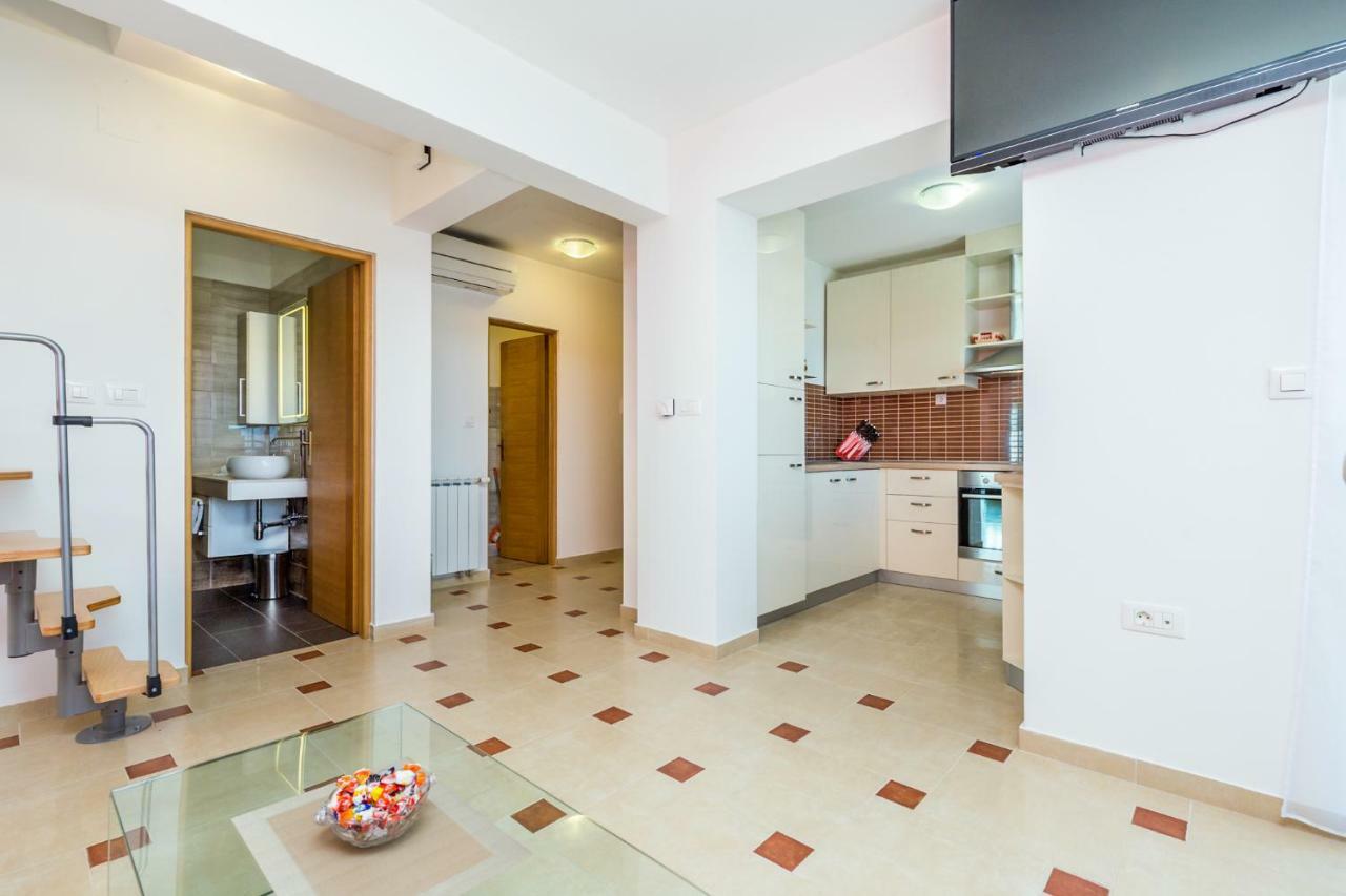 Luxury Apartments Kostrena With Pool Luaran gambar