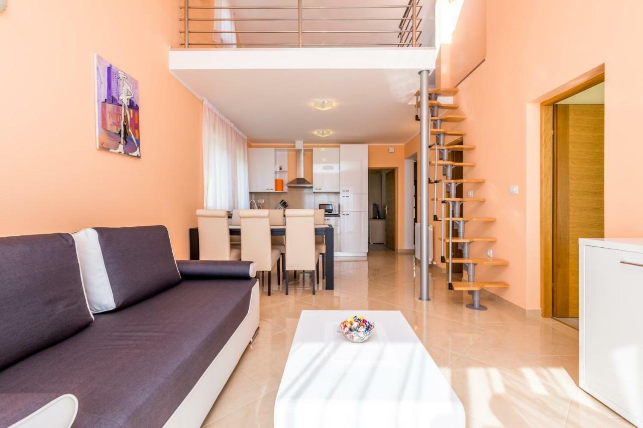 Luxury Apartments Kostrena With Pool Luaran gambar