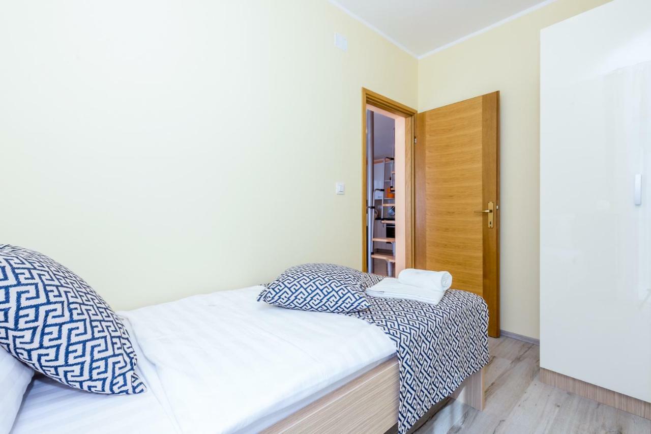 Luxury Apartments Kostrena With Pool Luaran gambar