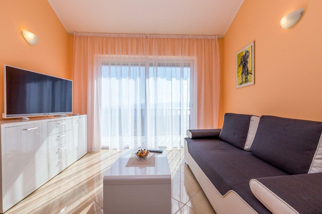 Luxury Apartments Kostrena With Pool Luaran gambar