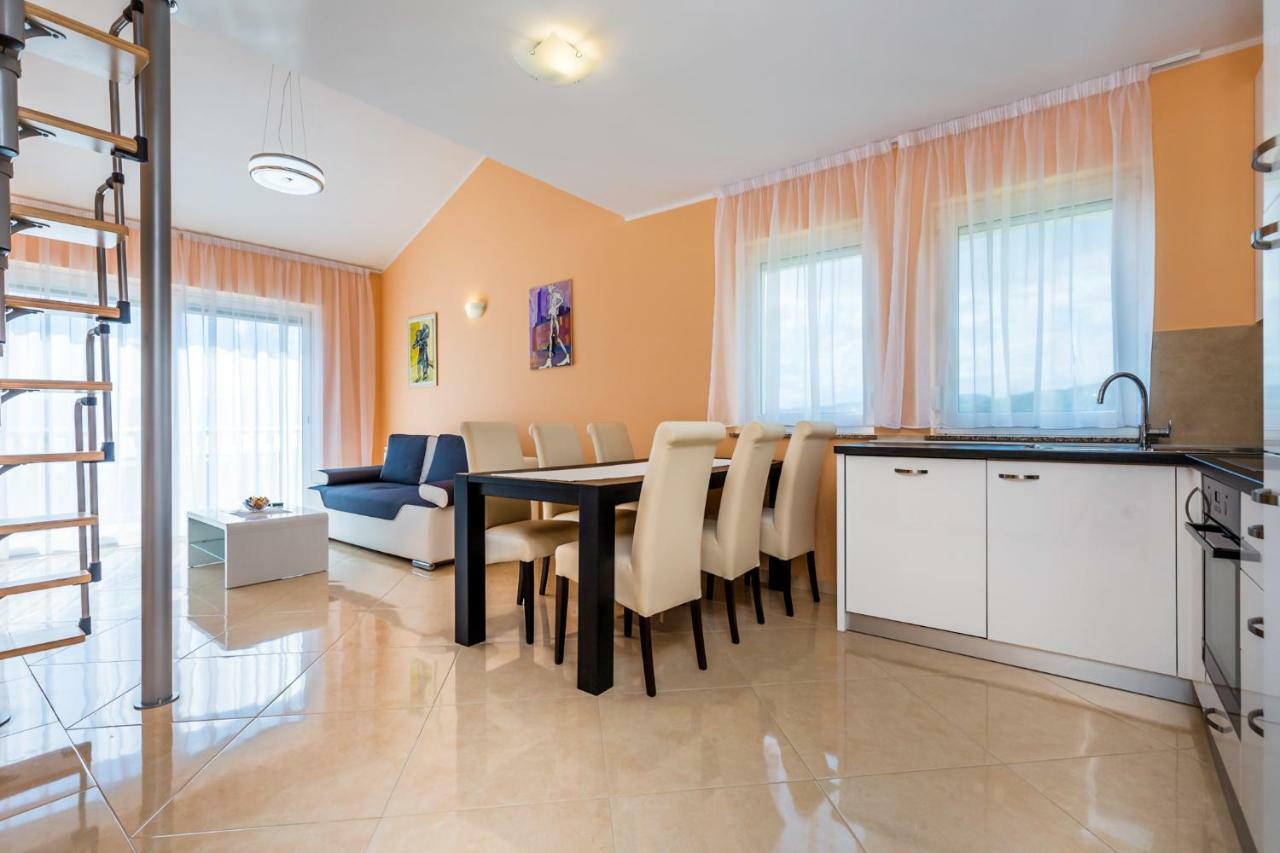 Luxury Apartments Kostrena With Pool Luaran gambar
