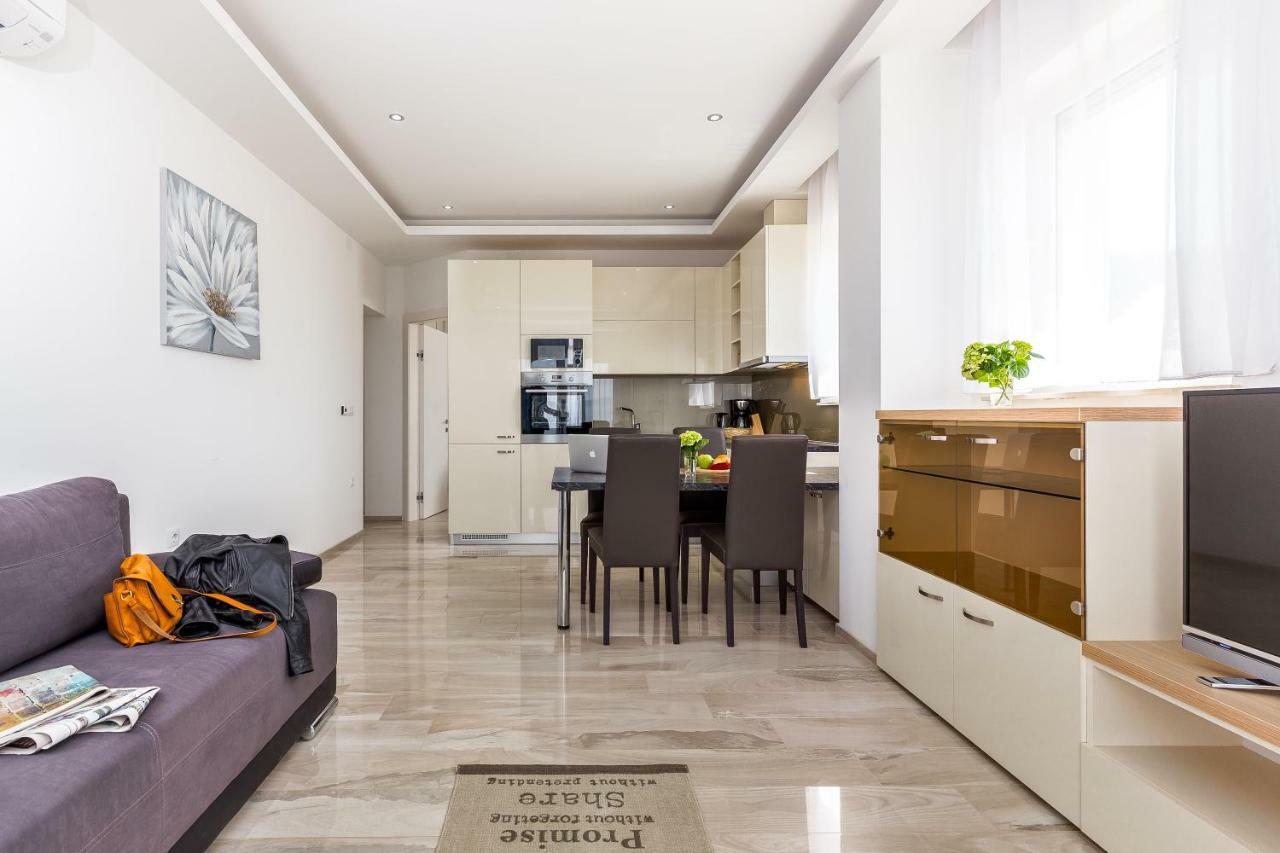 Luxury Apartments Kostrena With Pool Luaran gambar