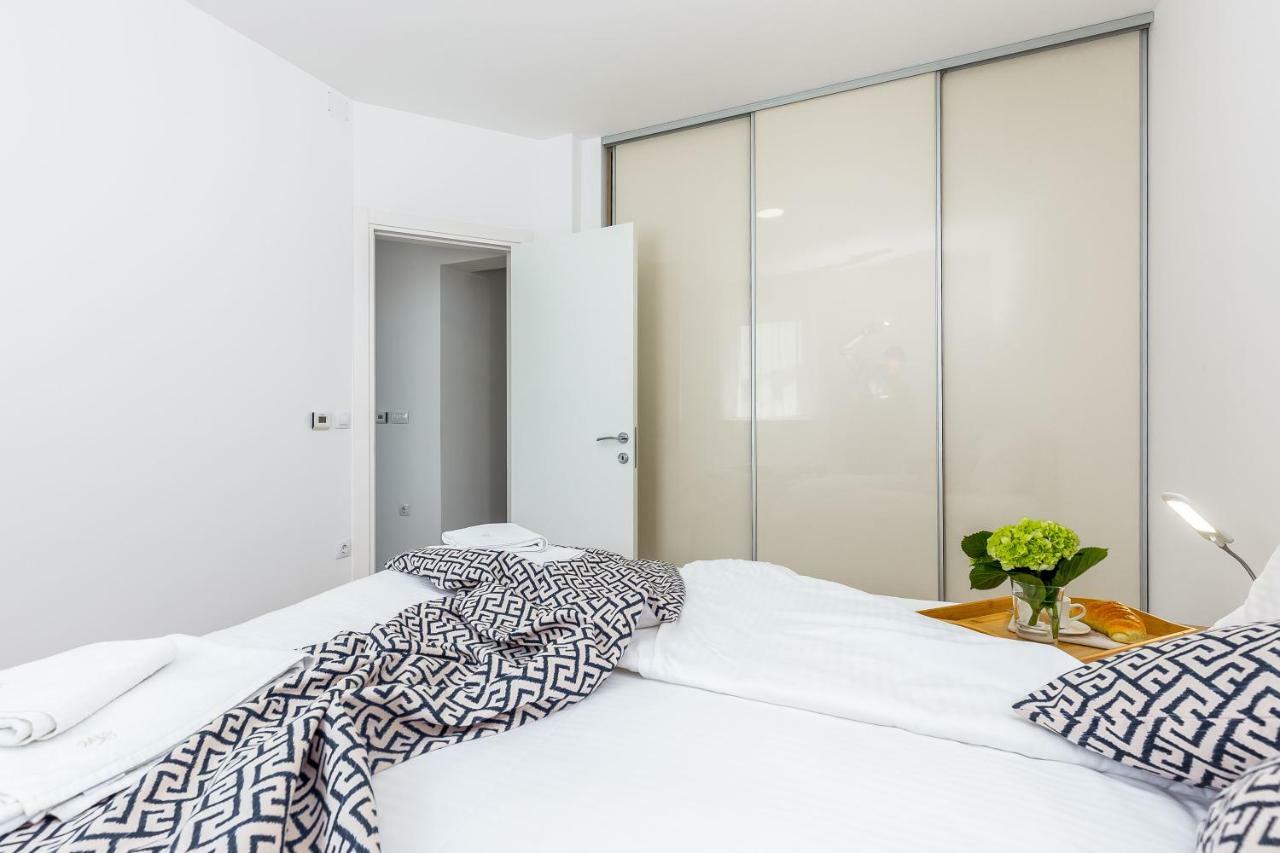 Luxury Apartments Kostrena With Pool Luaran gambar